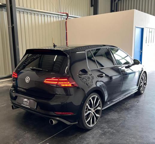 Volkswagen Golf image 6