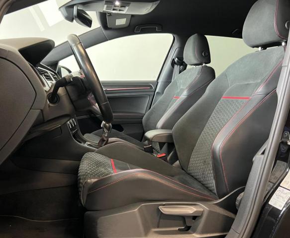 Volkswagen Golf image 7