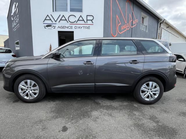 Peugeot 5008 image 1