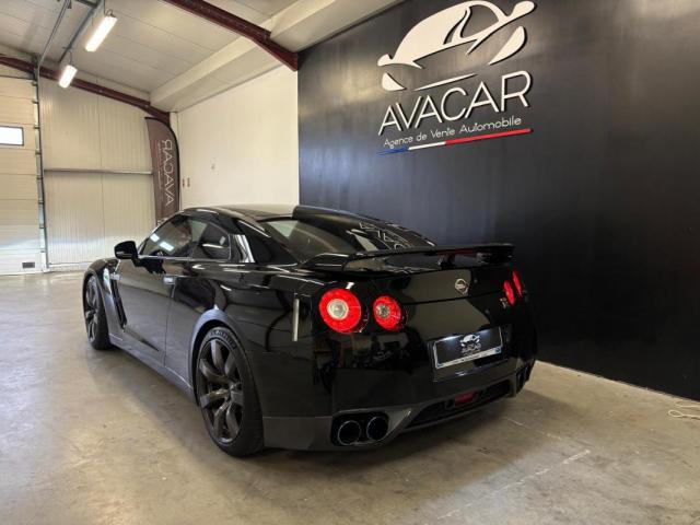 Nissan Gt-R image 4