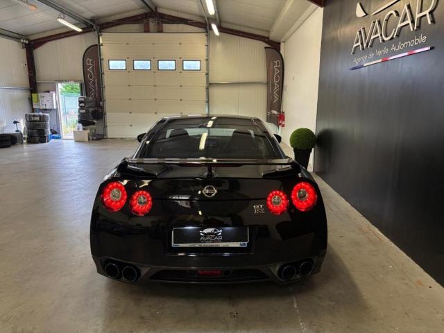 Nissan Gt-R image 6