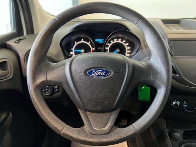 Ford Transit Courier image 4