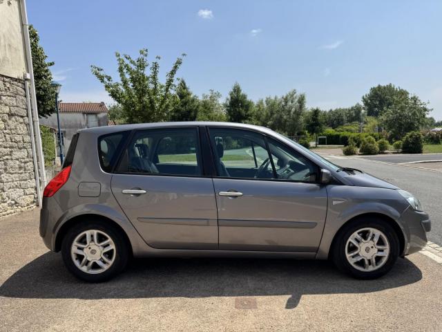 Renault Scénic image 1