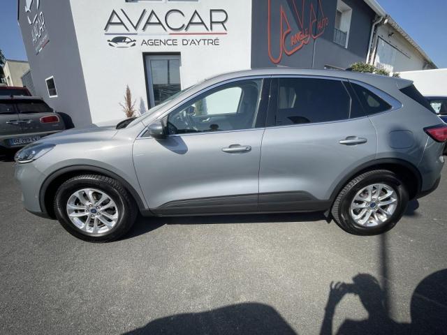 Ford Kuga image 3