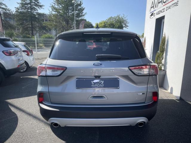 Ford Kuga image 8