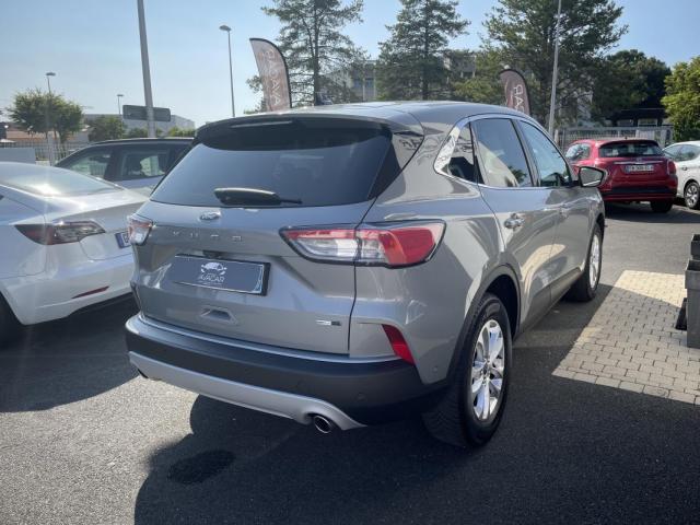 Ford Kuga image 9