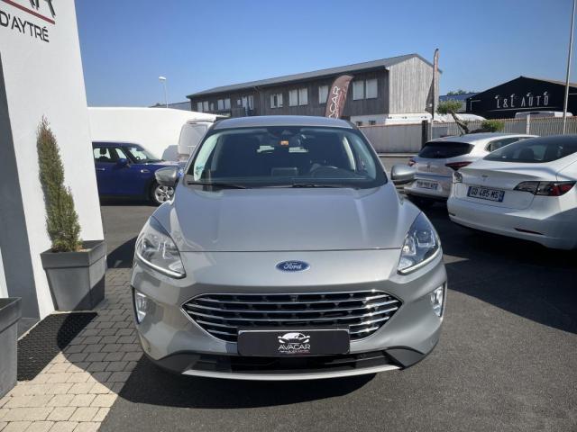 Ford Kuga image 6