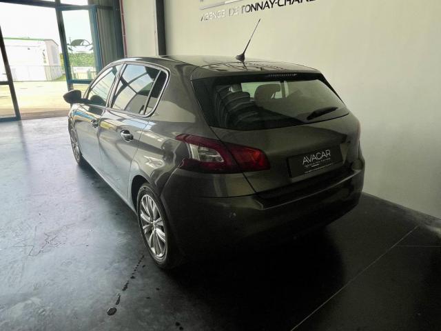 Peugeot 308 image 1