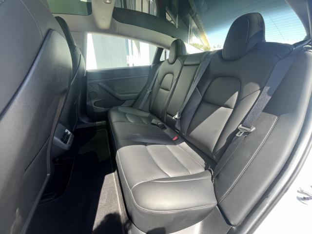 Tesla Model 3 image 6