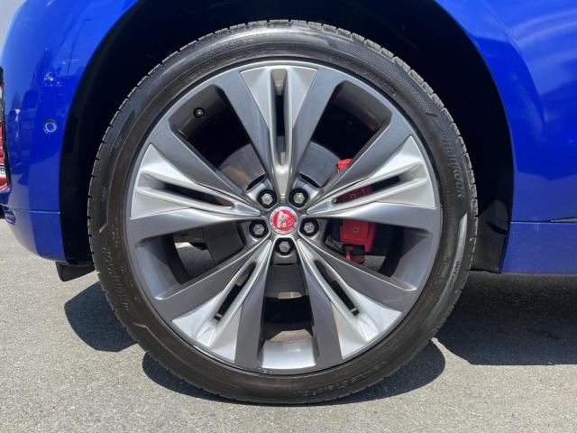 Jaguar F-Pace image 1