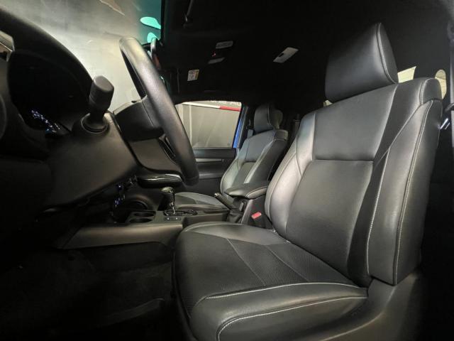Toyota Hilux image 4