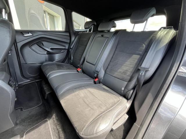 Ford Kuga image 6