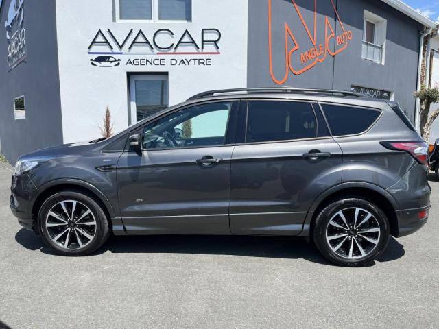 Ford Kuga image 7