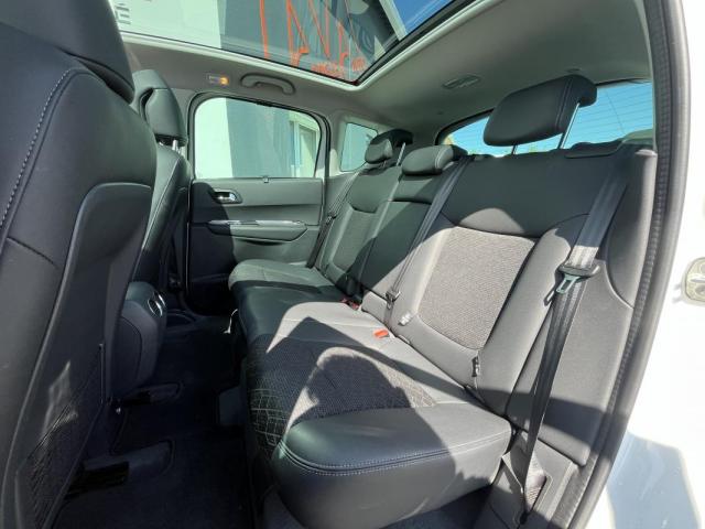 Peugeot 3008 image 3