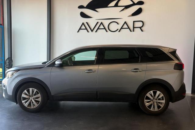 Peugeot 5008 image 2