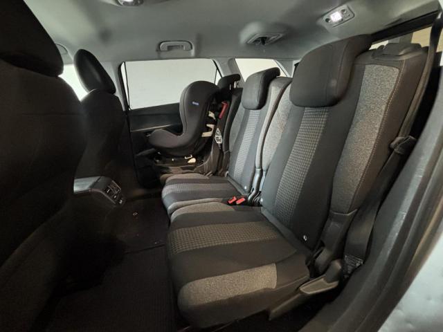 Peugeot 5008 image 7