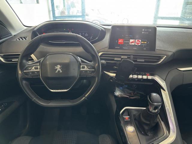 Peugeot 5008 image 3