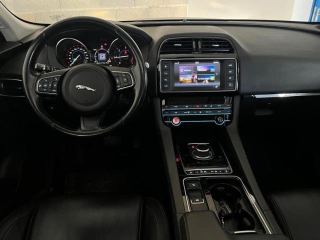 Jaguar F-Pace image 3