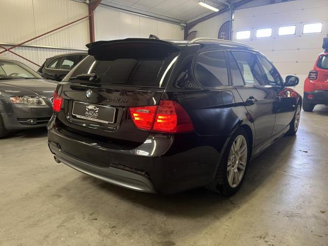 Bmw 320d Touring image 1