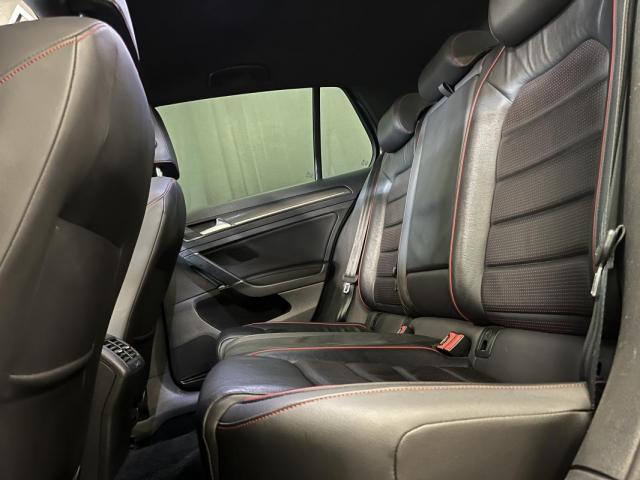 Volkswagen Golf image 2