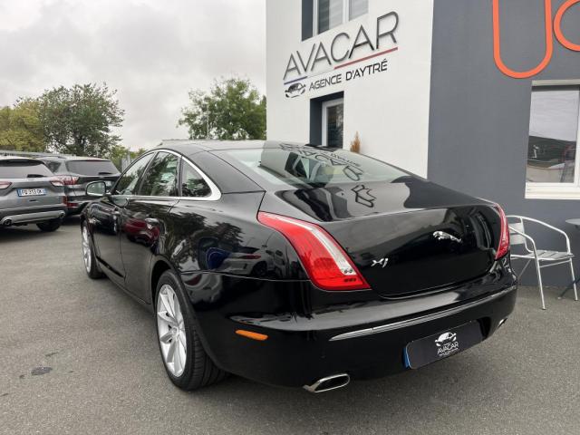 Jaguar Xj image 2