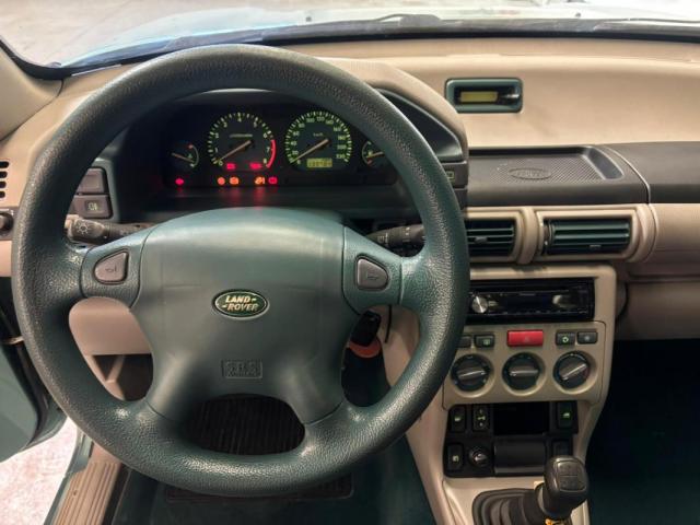 Land Rover Freelander image 2