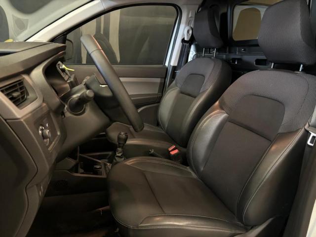 Renault Express image 8