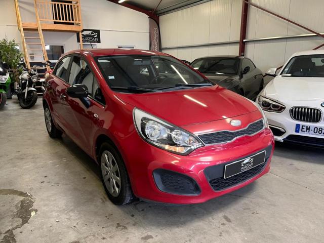 Kia Rio image 4