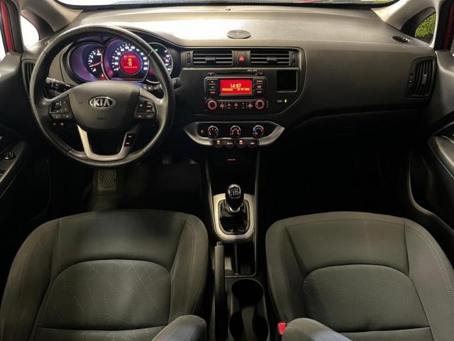 Kia Rio image 2