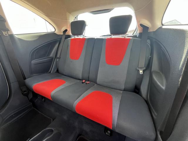 Ford Ka image 3
