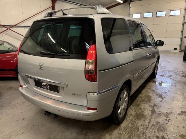 Peugeot 807 image 1