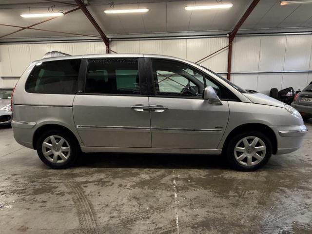 Peugeot 807 image 6