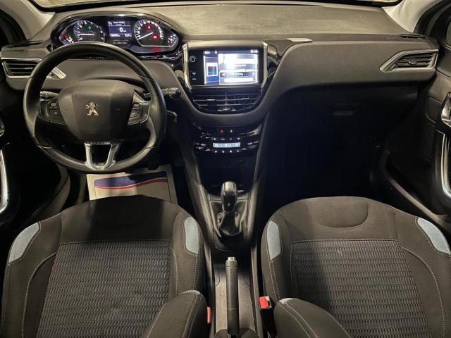 Peugeot 208 image 6