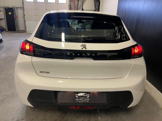 Peugeot 208 image 1