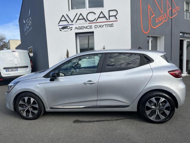 Renault Clio image 9