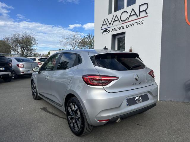 Renault Clio image 8