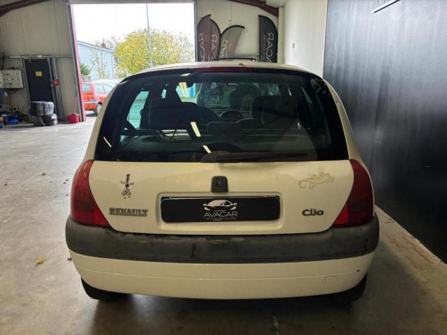 Renault Clio image 6