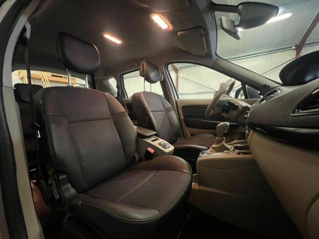 Renault Scénic image 3