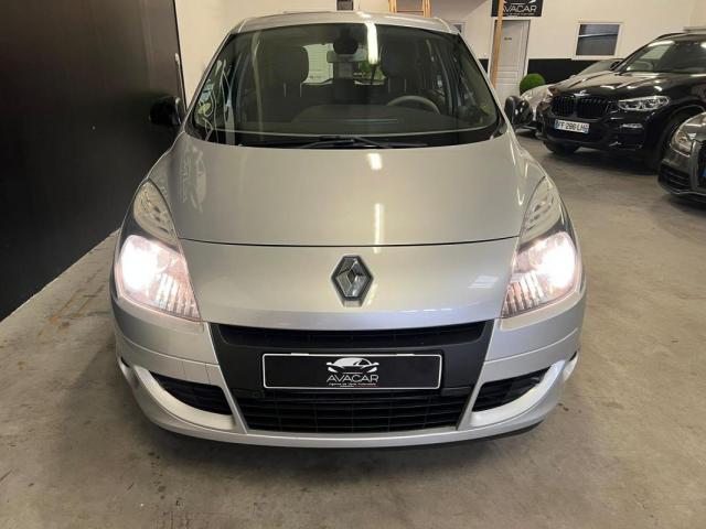Renault Scénic image 2