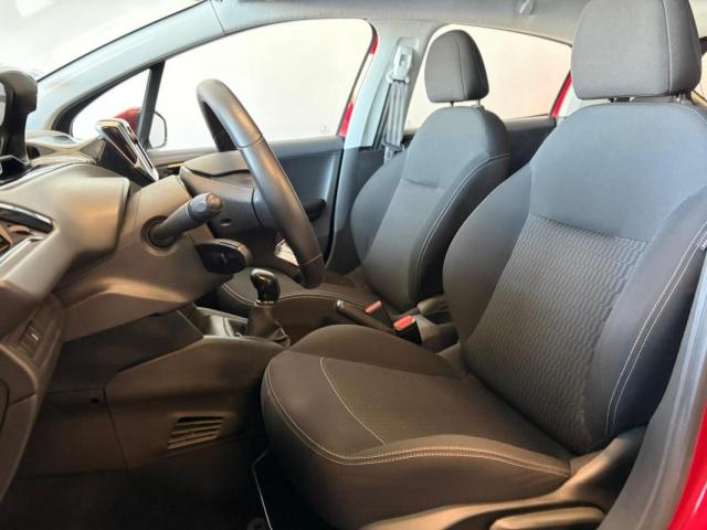 Peugeot 208 image 6