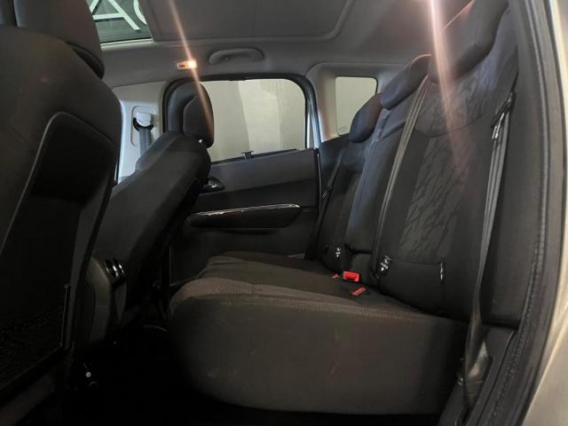 Peugeot 3008 image 9