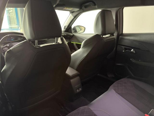 Peugeot 2008 image 1