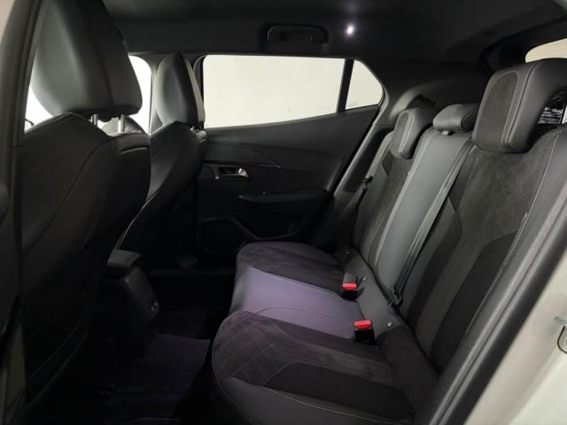 Peugeot 2008 image 9