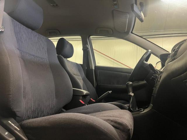 Toyota Corolla image 6