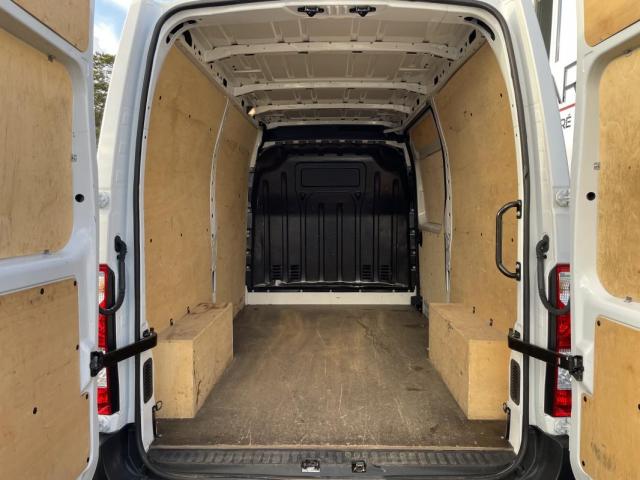 Renault Master image 3
