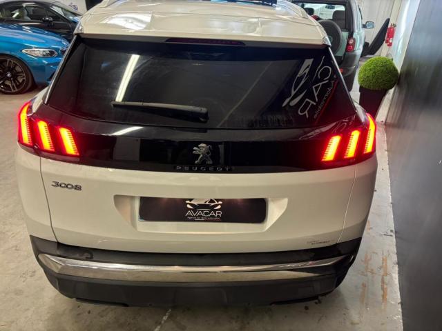 Peugeot 3008 image 1