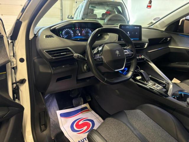 Peugeot 3008 image 2