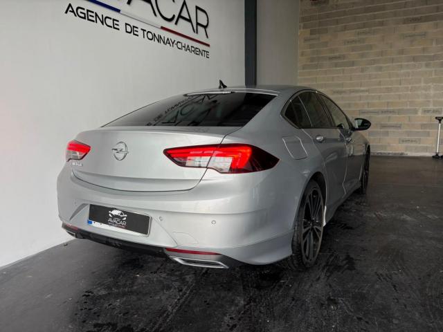 Opel Insignia image 2