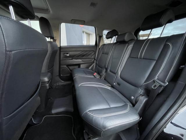 Mitsubishi Outlander image 8