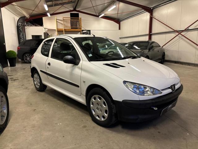 Peugeot 206 image 2